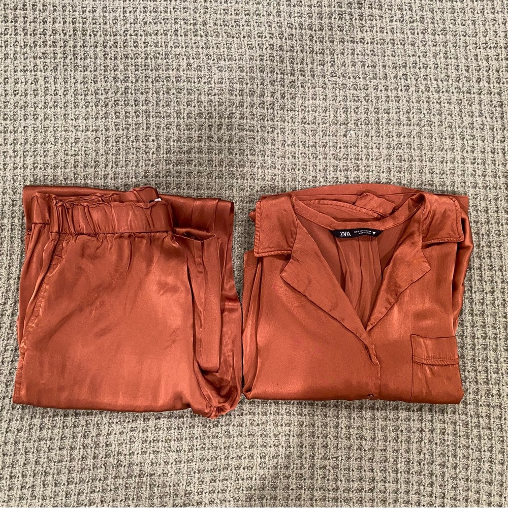 Co ord Two Piece Set Satin Effect - Picture 7 of 7